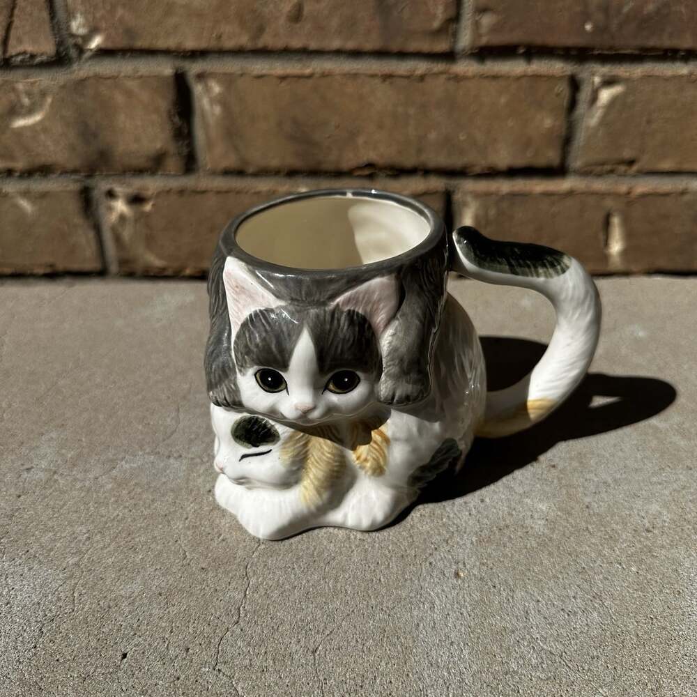1988 Hearth and Home Designs Catnip Corner Cat Kitten 3D Mug Cat Lover Of Coffee